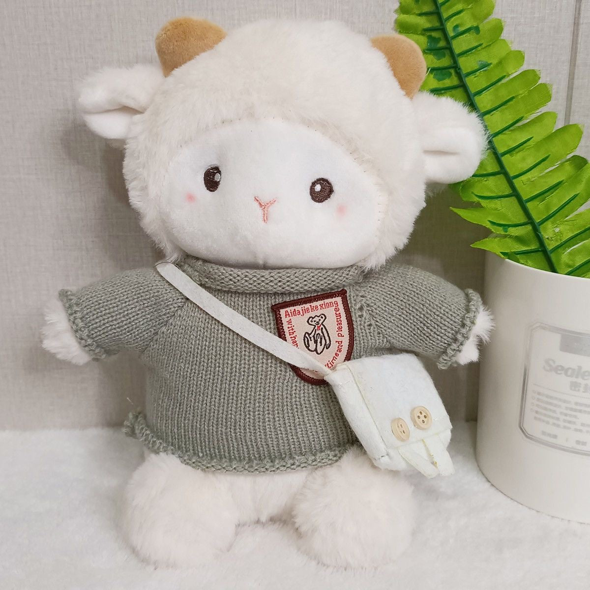 Internet Celebrity Poko Plush Toy Cartoon Belle Sheep Doll Dressed up as a Little Sheep, a Gift for Girls