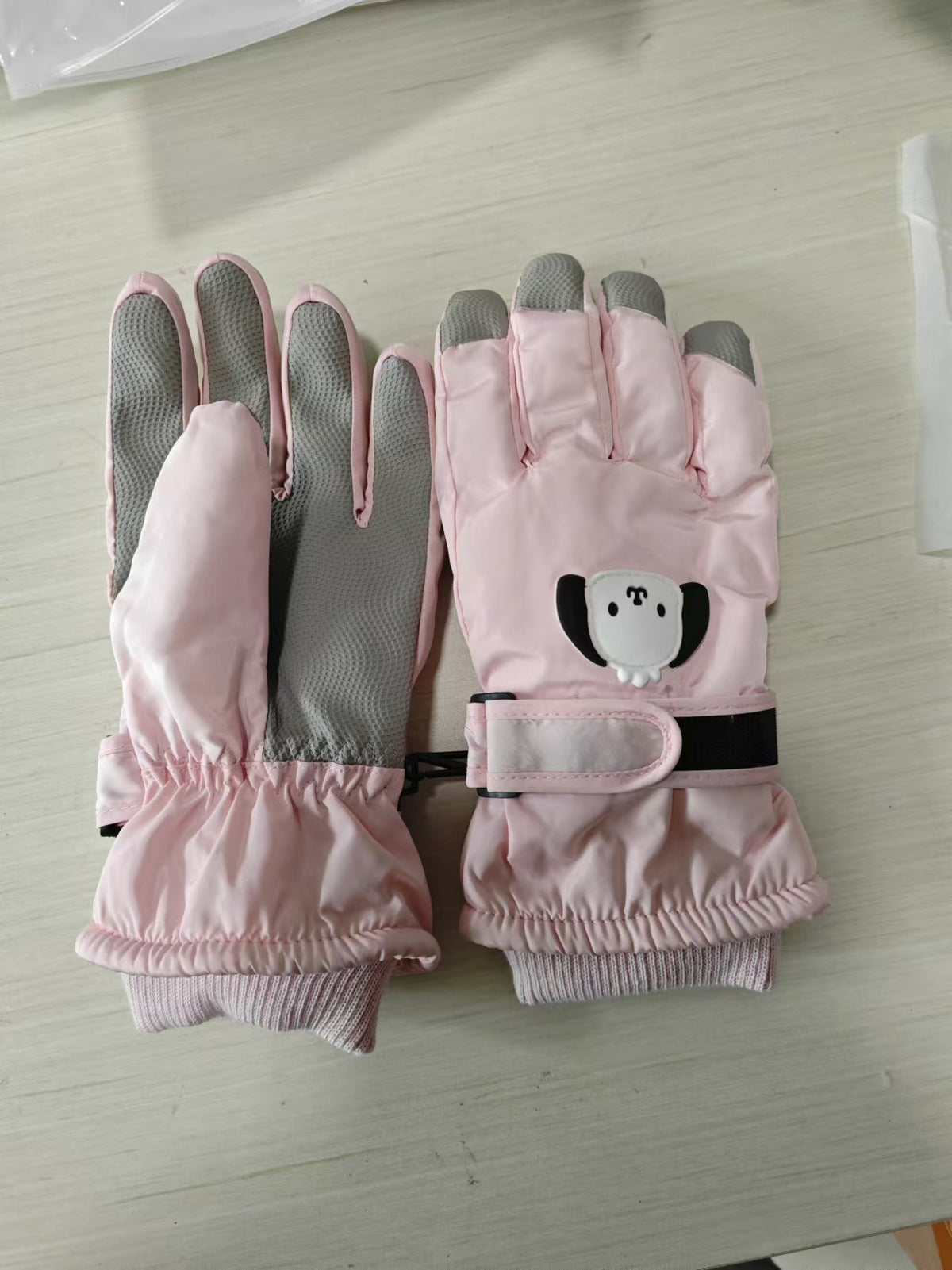 Winter fleece-lined Ski Gloves Cartoon Winter Puppy Thickened Cotton Outdoor Riding Waterproof Wind Warm Cute