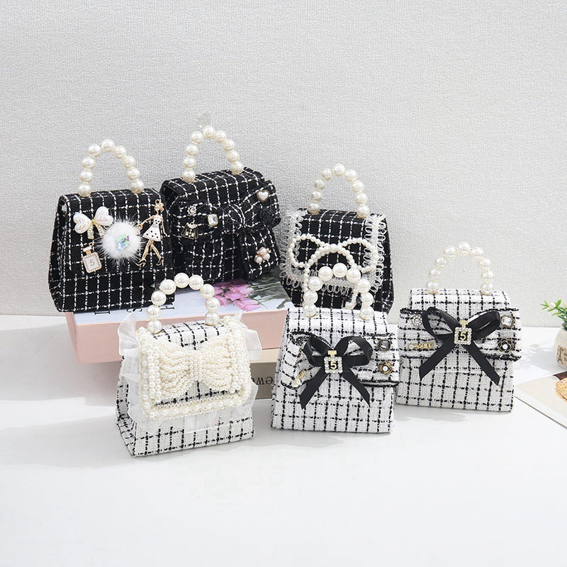 Cross-border new cotton and linen pearl portable children's messenger bag kindergarten children DIY naked bag manufacturers wholesale