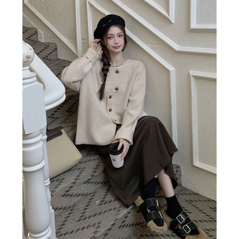 The picture has been processed 2023 autumn and winter fashion temperament sweater + dress pregnant women suit