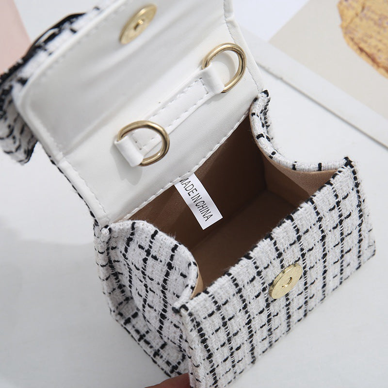 Cross-border new cotton and linen pearl portable children's messenger bag kindergarten children DIY naked bag manufacturers wholesale
