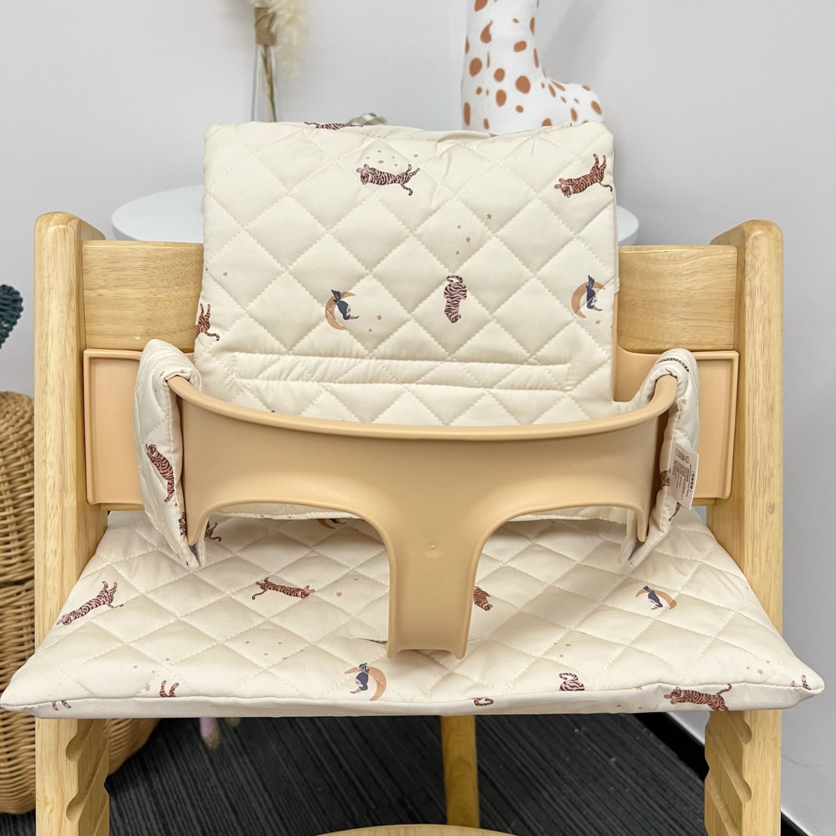 Ins Nordic Style Baby Dining Chair Children's Growth Chair Cushion Baby Dining Chair Cushion Waterproof and Urine-proof Sitting