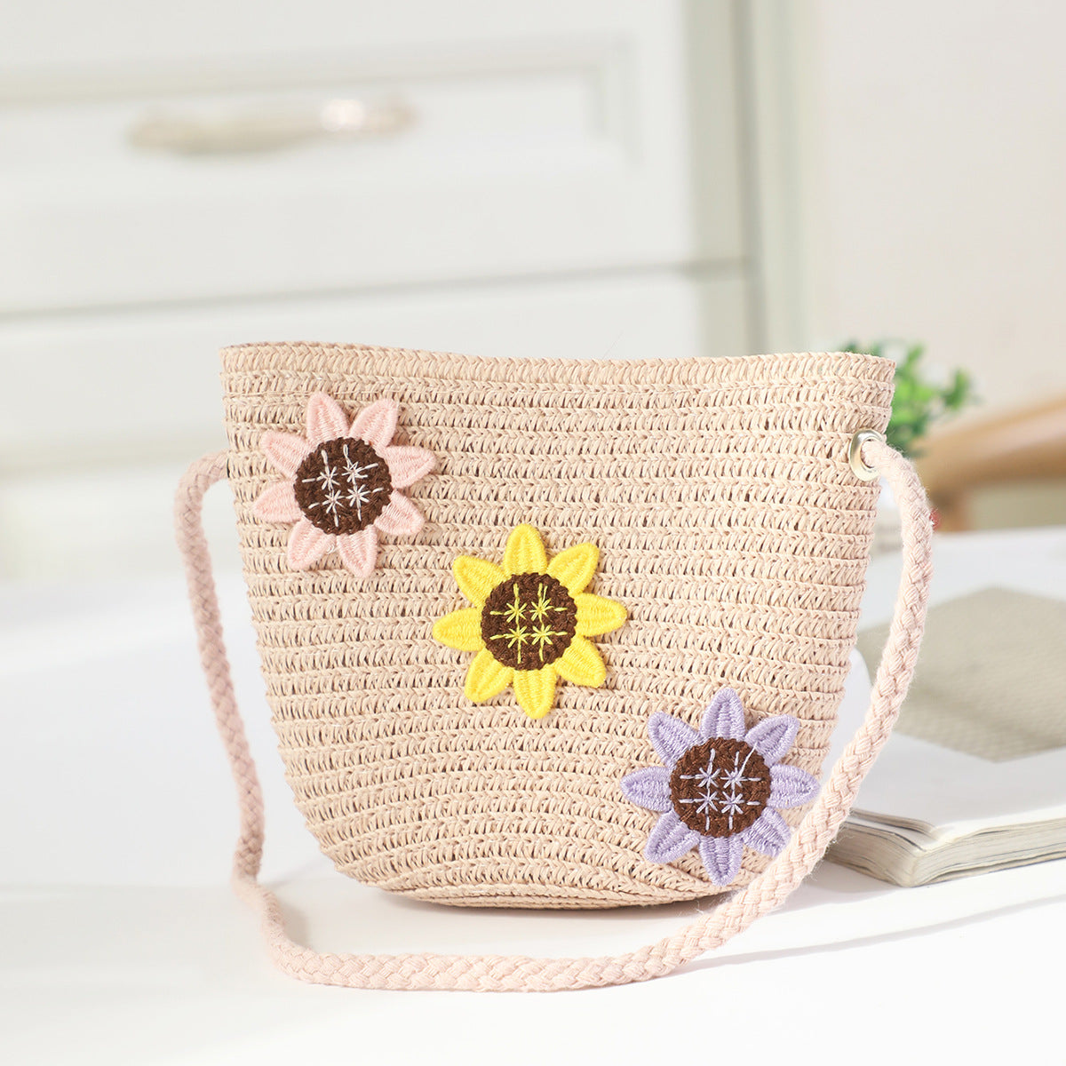 Cross-border New Children's Bag Spring and Summer New Children's Crossbody Bag Handmade Straw Satchel Travel Mini Coin Purse
