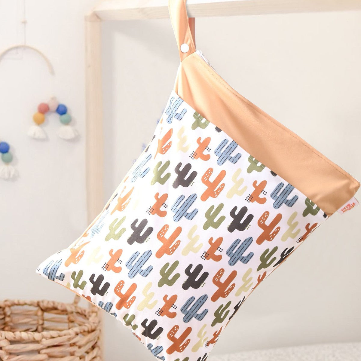 Ins Baby Room Decorative Storage Hanging Bag Cross-border Hot Selling Baby Diaper Bag Wetbag Dry and Wet Separation 30*40
