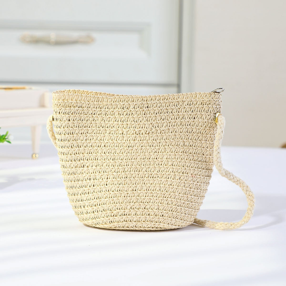 Straw Handmade Bow Woven Mobile Phone Bag Cross-border Hot Selling Women's Crossbody Seaside Straw Woven Crossbody Woven Bag Factory