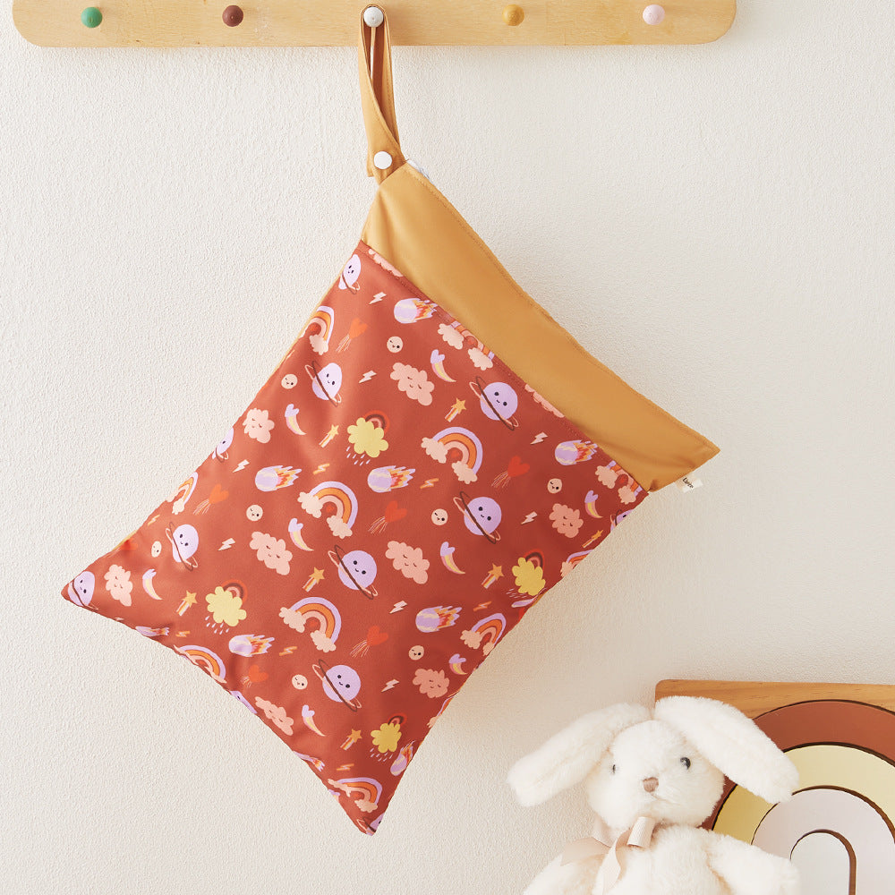 Ins Baby Room Decoration Sleeping Bear Storage Hanging Bag Baby Diaper Bag Wetbag Dry and Wet Separation 30*40