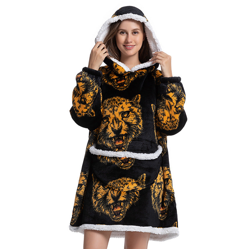 Composite Thermal Clothing Tv Blanket, Extra Long and Thick, Home Wear, Outdoor Mid-Length Pajamas, Flannel, Can Be Worn Outside, Couple Style