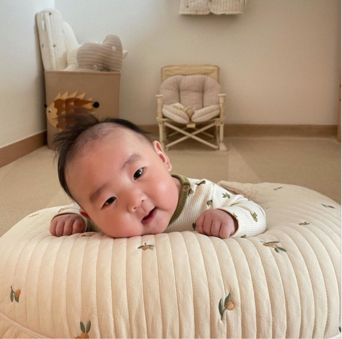 South Korea ins moon baby soothing pillow baby sleeping pillow side sleeping pillow safety artifact anti-startling