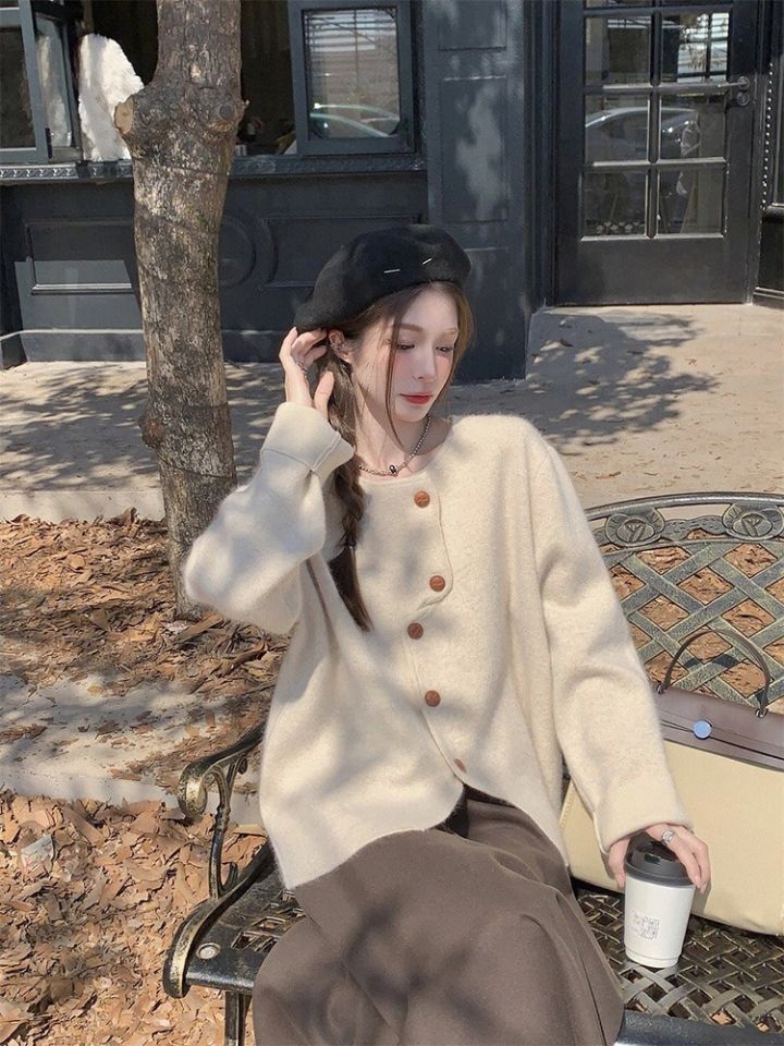 The picture has been processed 2023 autumn and winter fashion temperament sweater + dress pregnant women suit