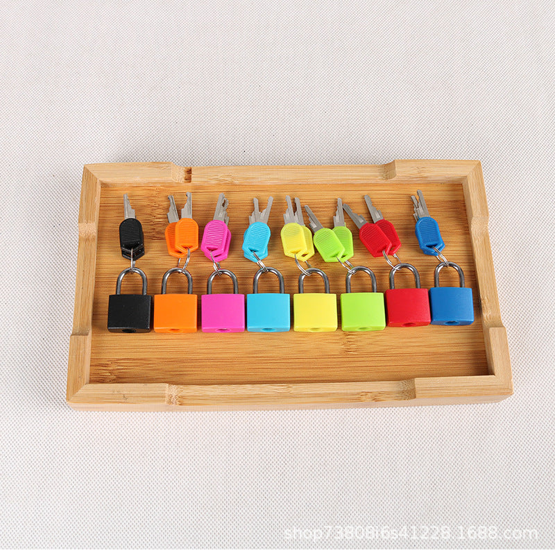 Montessori teaching aids colorful small lock learning unlocking game children's early education Montessori key lock sensory toys