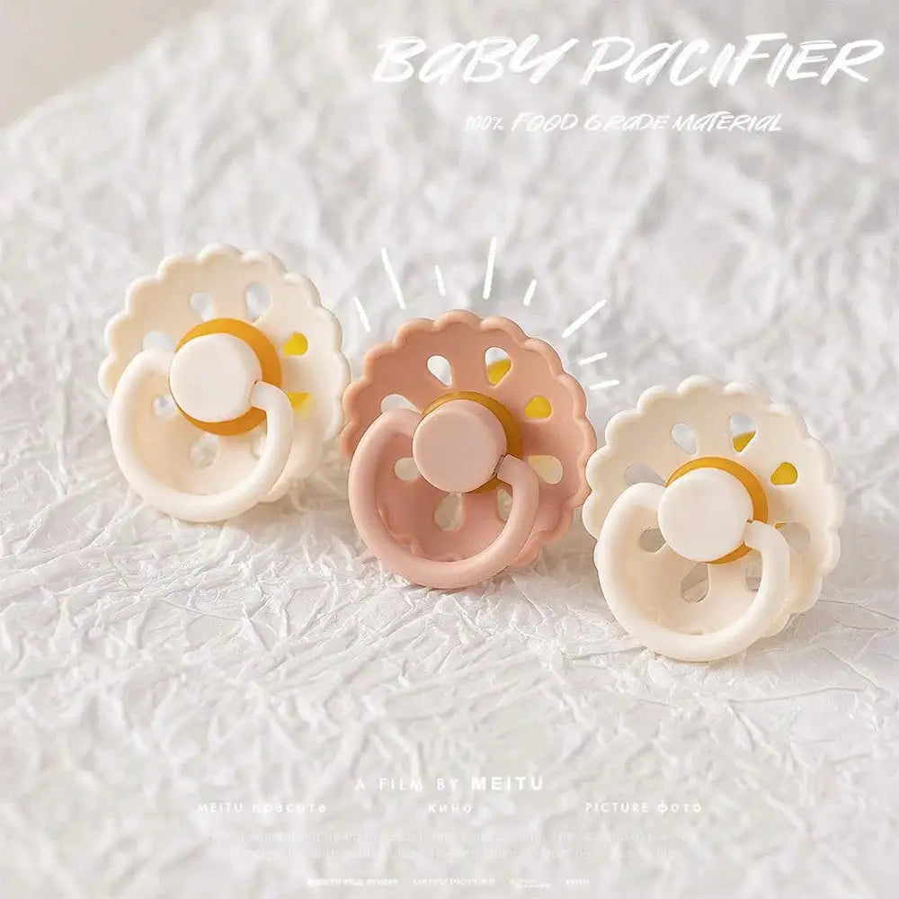 1PCS Portable Baby Pacifier BPA Free Soother Silicone Luminous Pacifier Multi-pattern Design for Boys Girls Durable