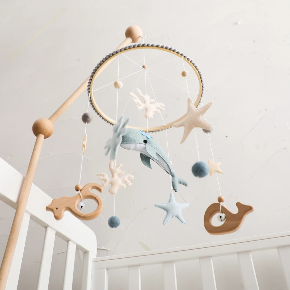 Blue Whale Baby Crib Mobile Newborn First Toy Non Woven Fabric Bamboo Ring Shape Cognition Auditory Development Nursery Decor