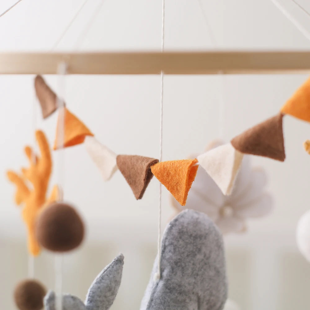 Blue Whale Baby Crib Mobile Newborn First Toy Non Woven Fabric Bamboo Ring Shape Cognition Auditory Development Nursery Decor