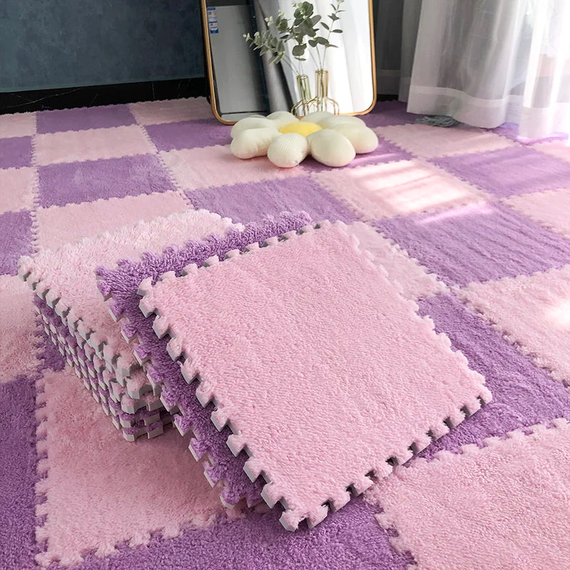 Soft Plush Baby Play Mat for Winter Crawling, Interlocking Foam Tiles Rug for Kids Room and Living Room， 30x30cm