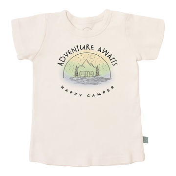 graphic tee | adventure awaits