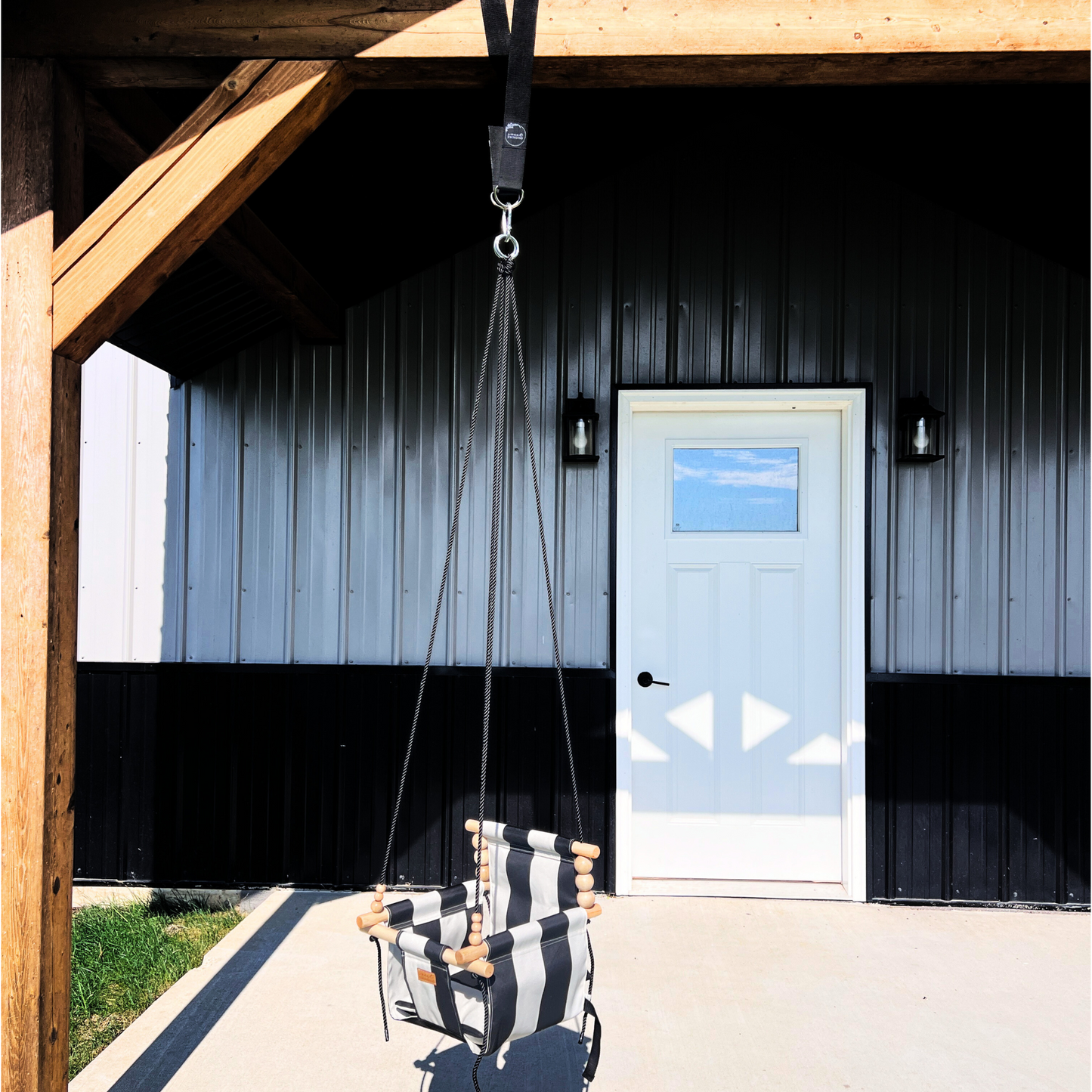 Outdoor High Back Baby & Toddler Swing-Wide Cream & Black Stripe